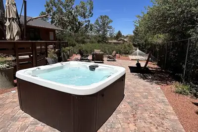 Image de Lynx Landing Gorgeous Bungalow With Red Rock Views Huge Deck New Jacuzzi