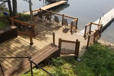 Image de Pickerel Lake: 3 bed / 2 bath home on 300' of beautiful lake front.