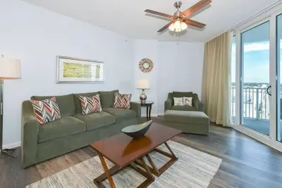 Image de Cozy Condo w/ Free Beach Shuttle at The Palms of Destin! 💚🌊🌴