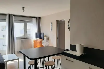 Image de Appartement Confortable en Plein Centre de Saint-Jean-de-Luz, à Deux Pas de la Plage et des Commerces