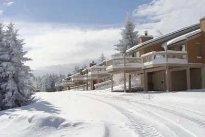 Image de Wabasso 10 Ski Hideaway outside your door 2 Br Spacious Balcony