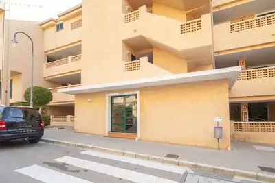 Image de Confortable appartement pour 4 personnes avec piscine, Wifi, climatisation, Tv, terrasse et parking