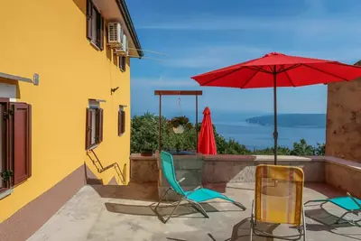 Image de Merveilleuse maison de vacances privée avec Wifi, climatisation, Tv, terrasse et vue panoramique