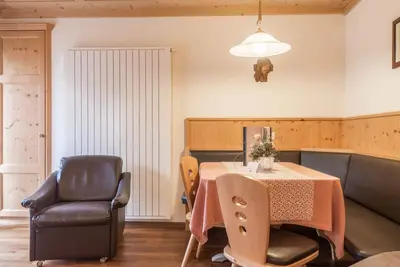 Image de Appartement \"Trocker Kastelruth 6\" près de Seiser Alm avec vue sur montagne Bain à remous et sauna