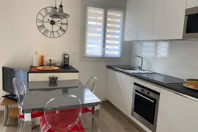 Image de Bandol T2 Terrasse, Climatisation, Wi-Fi, Garage, Centre Ville.