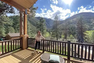 Image de Perfect Pike's peak basecamp location & spacious luxury for active family/group