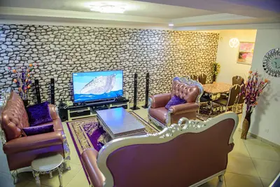 Image de Fully Furnished Luxury 4 Bedroom Semi- Detached Duplex