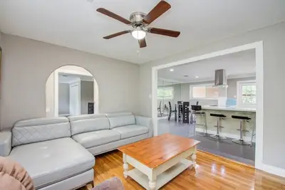 Image de Elegant 3br 2ba-10 min ~ Downtown & Galleria Houston