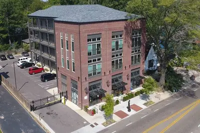 Image de ** Sanitized, Safe, Perfect location in Cooper Young **