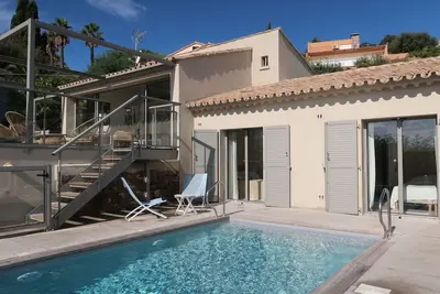 Image de Maison de vacances privée avec climatisation, piscine privée, Wifi, Tv, terrasse, parking
