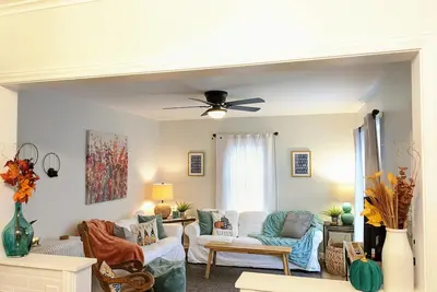 Image de Cozy place for friends and family! A home away from home!