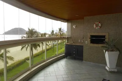 Image de Excellent apartment right on the sand