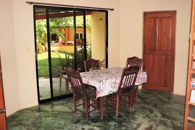 Image de Surfer'S Paradise - 2bd budget condo very near Encuentro beach