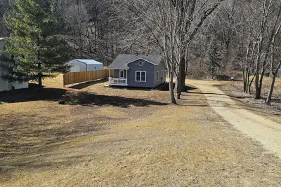 Image de Spoonbills Vacation Rental across the road along the Mississippi River