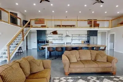 Image de Crystal Creek Ranch - Stunning Lodge on 500 Acres with High-speed Internet