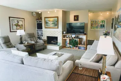 Image de Spacious Home, Beautiful Gardens, Ocean View