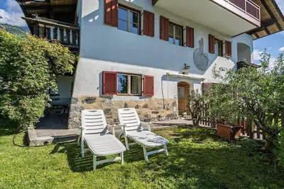 Image de Spacieux appartement \"Lafreid Algund\" près de Merano avec vue sur les montagnes, Wi-Fi et jardin
