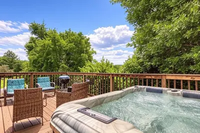 Image de Apple Valley Hideaway, $1089 Free Attraction tickets for each paid day, Dollywood