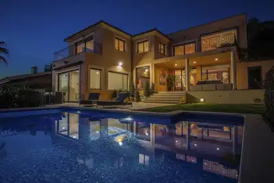 Image de Ca Na Bruixa, con piscina y vista al mar