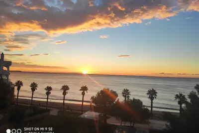 Image de Sunrise Zebra Studio, with sea and garden views