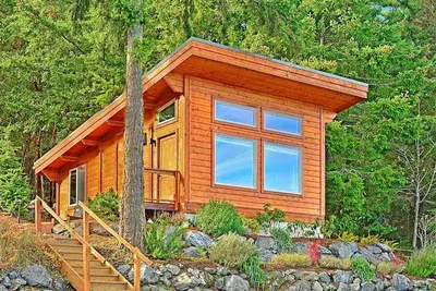 Image de Snug Harbor Resort and Marina - One Bedroom Water View Cabin
