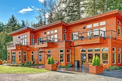 Image de Snug Harbor Resort and Marina - One Bedroom Waterfront Suite