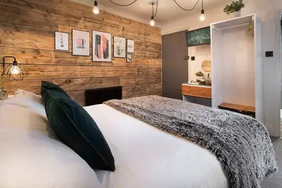 Windermere Central Hotel - Room 1