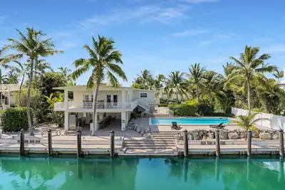Venetian Shores Pool Home
