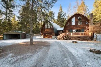 Image de Whitefish Pine Cabin on 5 acres, 8m to Whitefish and 22m to slopes, 30m to Gnp