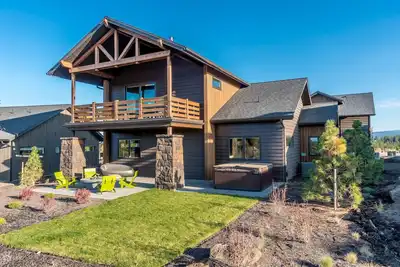 Image de ✨New! Resort amenities ~ hot tub ~ 24-hr staff ~ onsite dining ~ Bend/Bachelor