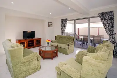 Image de Brand New Home on Perth Doorstep