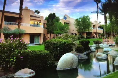 Image de Coachella 2nd Weekend Mission Hills 1 Br