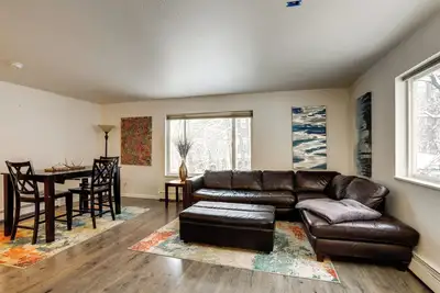 Image de Waterfront Apt, Walk to Town & Coastal Trail!