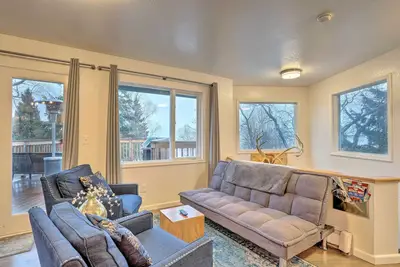 Image de Coastal-View Apartment Near Downtown Anchorage!