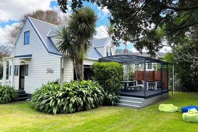 Image de The Escape Artist - Whiritoa Holiday Home