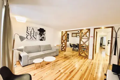 Apartamento Design 3 Quartos no Centro Histórico Perto do Chiado