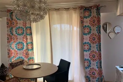 Image de Appartement, 4 personnes situé a 100 mètres de la plage d'Algajola