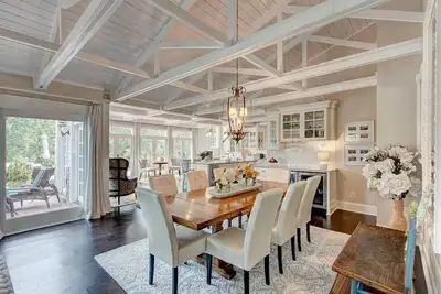 Image de Luxury Lakefront Home on South Lake Lanier - 2 Slip Party Dock with Deep Water