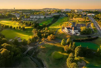 Image de Walk-in Golf Condo feat. Sunroom with Course View & Indoor Pool Access
