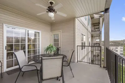 Image de Family-Friendly 2br Retreat • Close to Strip • Tickets + Golf Deals