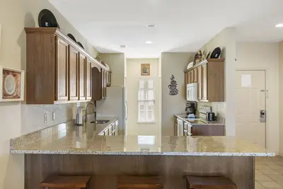 Image de 3 Bedroom, 3 Bath Walk-in Golf Condo with Jetted Tub & Private, Covered Balcony