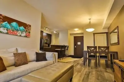 Image de Ski Hill Views / Pool & Hot Tub / Balcony