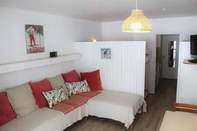 Image de Pied des pistes de ski, 4ème étage, vue pistes de ski/montagne, balcon, télévision, 28m²