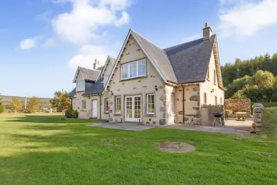 Image de Rowan House, pet friendly, luxury holiday cottage in Bonar Bridge