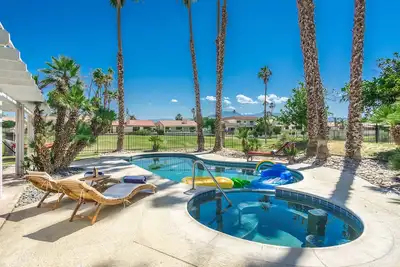 Image de Golf Course House - Garden Relax Retreat, Private Pool + Spa.