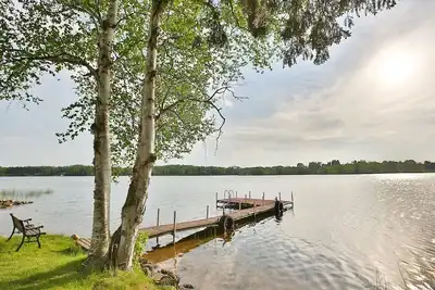 Image de Beautiful Wildwood Lakefront Chalet\n