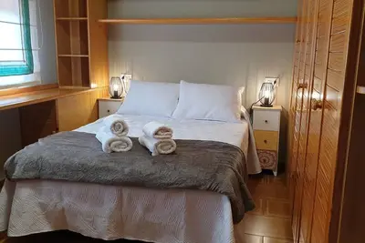 Image de Quiet holiday home for up to 10 people, with garden, near the beach