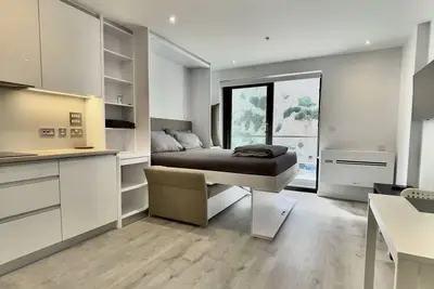 Image de Studio with a balcony facing the rock near the beach and city centre