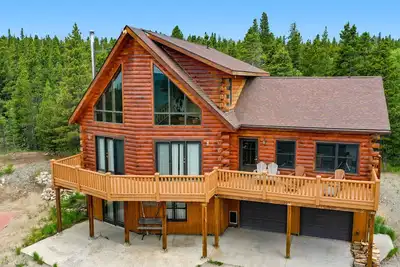 Image de Large Jacuzzi Tub, Big Game Room, 18 mi to Breckenridge - Alpine Vista