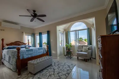 Image de Beautiful Vacation home in the heart of Ocho Rios